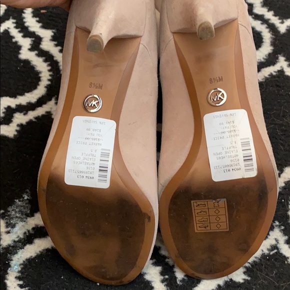 πMIchael Kors Bootiesπ - Picture 6 of 7